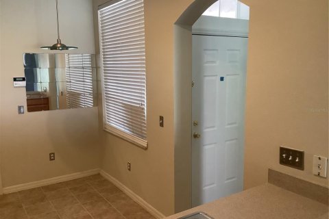 Adosado en alquiler en Tampa, Florida, 2 dormitorios, 115.2 m2 № 1905466 - foto 2
