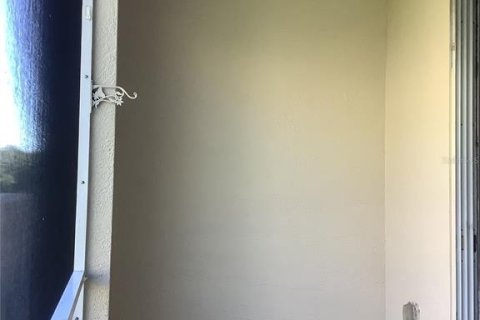 Adosado en alquiler en Tampa, Florida, 2 dormitorios, 115.2 m2 № 1905466 - foto 8