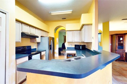 House in Davenport, Florida 3 bedrooms, 194.17 sq.m. № 1619367 - photo 24