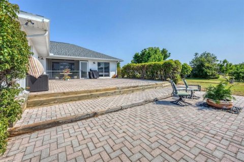 House in Rotonda, Florida 4 bedrooms, 192.59 sq.m. № 1849778 - photo 28