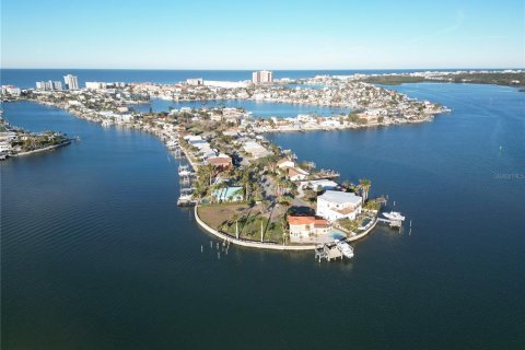 Купить виллу или дом в Норт-Редингтон-Бич, Флорида 12 комнат, 371.61м2, № 1520406 - фото 8