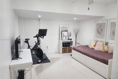 Townhouse in Doral, Florida 4 bedrooms, 176.33 sq.m. № 1954579 - photo 27