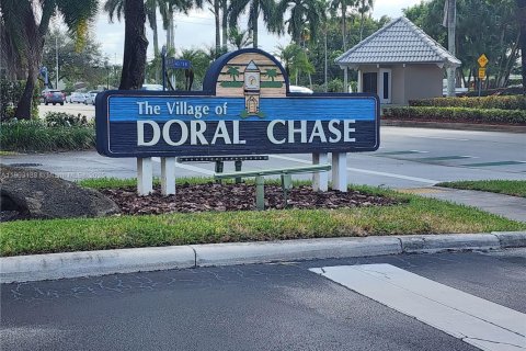 Townhouse in Doral, Florida 4 bedrooms, 176.33 sq.m. № 1954579