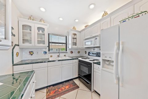 Снять в аренду кондоминиум в Юпитер, Флорида 2 комнаты, 98.76м2, № 2173331 - фото 7