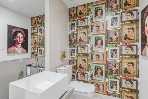 Condo in Miami, Florida, 3 bedrooms № 2018370 - photo 10