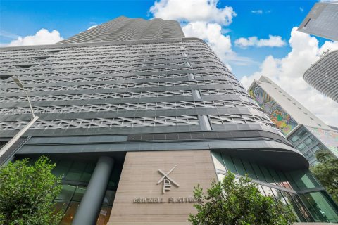 Condo in Miami, Florida, 3 bedrooms № 2018370 - photo 4