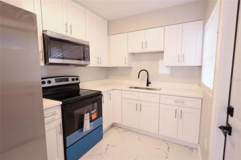 Villa ou maison à vendre à Lakeland, Floride: 4 chambres, 124.02 m2 № 2398840 - photo 8