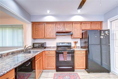 Condo in Tampa, Florida, 1 bedroom № 2148522 - photo 20