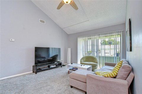 Condo in Tampa, Florida, 1 bedroom № 2148522 - photo 5