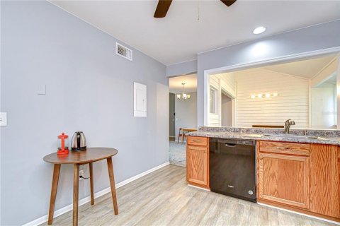 Condo in Tampa, Florida, 1 bedroom № 2148522 - photo 22