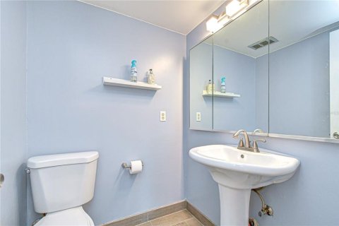 Condo in Tampa, Florida, 1 bedroom № 2148522 - photo 28