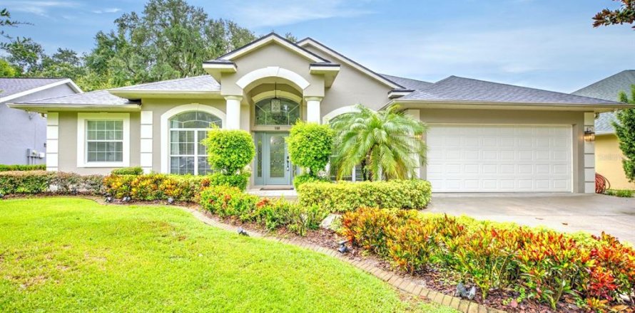 House in Lake Placid, Florida 3 bedrooms, 219.34 sq.m. № 2227175