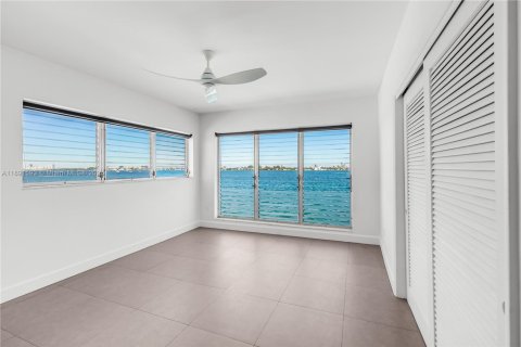 Condominio en venta en North Bay Village, Florida, 2 dormitorios, 105.54 m2 № 1947351 - foto 5