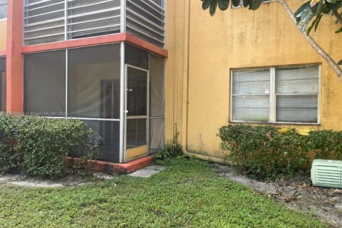 Copropriété à louer à Deerfield Beach, Floride: 1 chambre, 64.57 m2 № 1966213 - photo 7