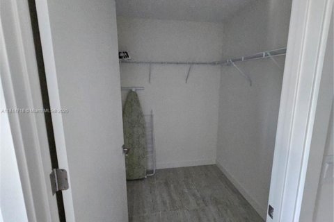 Condominio en venta en Miami, Florida, 2 dormitorios, 103.4 m2 № 1842613 - foto 17