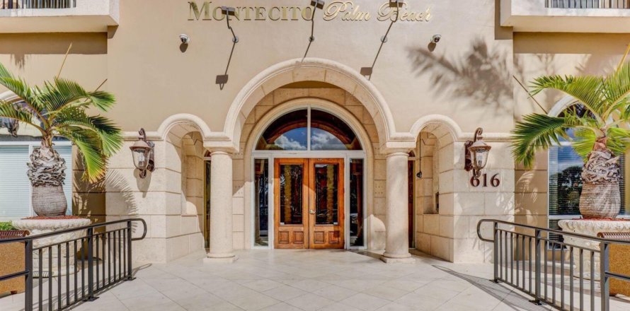 Condo à West Palm Beach, Floride, 2 chambres  № 2078420