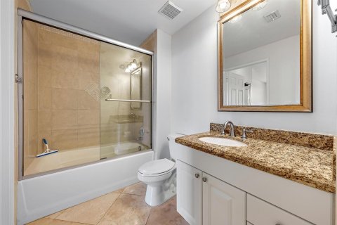 Copropriété à vendre à West Palm Beach, Floride: 2 chambres, 103.31 m2 № 2078420 - photo 15