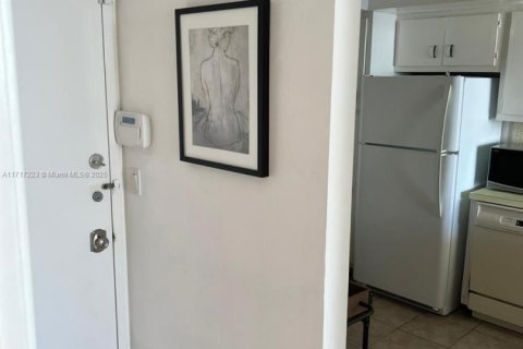 Copropriété à vendre à Miami, Floride: 1 chambre, 79.99 m2 № 1594253 - photo 14