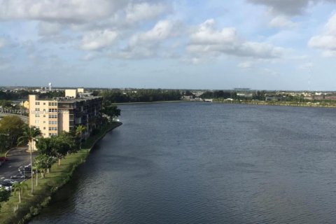 Copropriété à vendre à Miami, Floride: 1 chambre, 79.99 m2 № 1594253 - photo 24