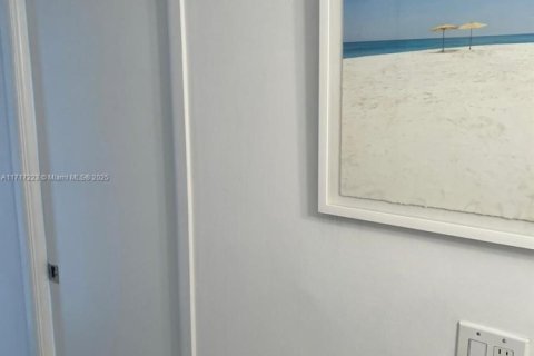 Copropriété à vendre à Miami, Floride: 1 chambre, 79.99 m2 № 1594253 - photo 16