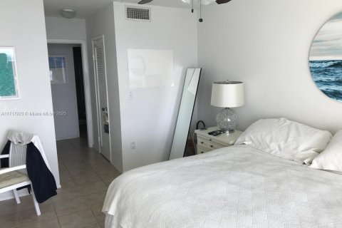 Copropriété à vendre à Miami, Floride: 1 chambre, 79.99 m2 № 1594253 - photo 4