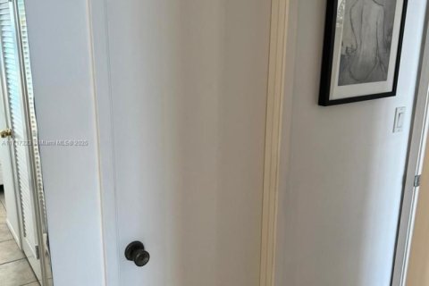 Copropriété à vendre à Miami, Floride: 1 chambre, 79.99 m2 № 1594253 - photo 12