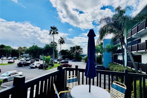 Снять в аренду квартиру в Плантация, Флорида 2 спальни, 112.41м2, № 1967557 - фото 9