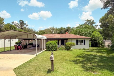 House in Ocala, Florida 2 bedrooms, 117.34 sq.m. № 2306772