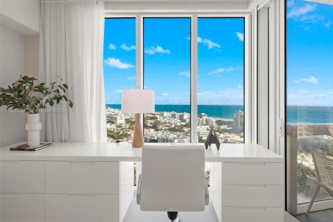 Copropriété à vendre à Miami Beach, Floride: 3 chambres, 243.22 m2 № 2020381 - photo 30
