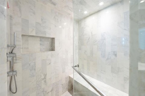 Copropriété à vendre à Miami Beach, Floride: 3 chambres, 243.22 m2 № 2020381 - photo 21
