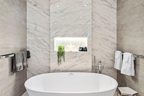 Copropriété à vendre à Miami Beach, Floride: 3 chambres, 243.22 m2 № 2020381 - photo 22
