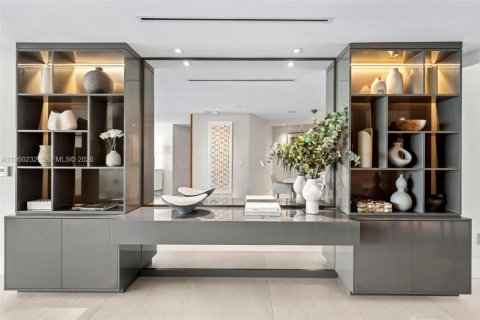 Copropriété à vendre à Miami Beach, Floride: 3 chambres, 243.22 m2 № 2020381 - photo 12