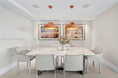 Copropriété à vendre à Miami Beach, Floride: 3 chambres, 243.22 m2 № 2020381 - photo 10