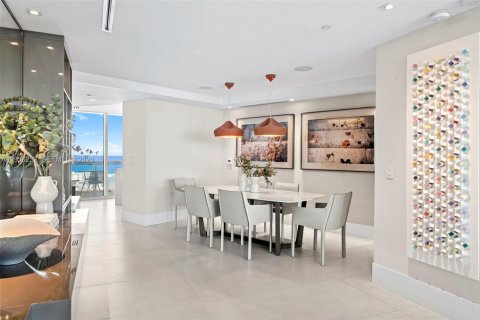 Copropriété à vendre à Miami Beach, Floride: 3 chambres, 243.22 m2 № 2020381 - photo 9