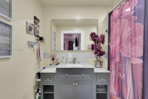 Adosado en venta en Tamarac, Florida, 3 dormitorios, 167.22 m2 № 2002008 - foto 25