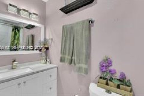 Adosado en venta en Tamarac, Florida, 3 dormitorios, 167.22 m2 № 2002008 - foto 18