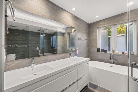 Купить виллу или дом в Майами, Флорида 4 спальни, 283.26м2, № 1996489 - фото 10