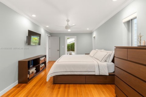 Купить виллу или дом в Майами, Флорида 4 спальни, 283.26м2, № 1996489 - фото 8