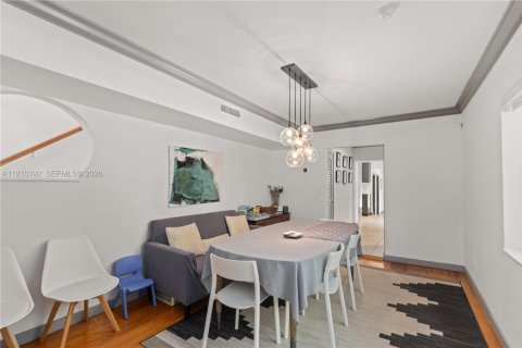 Купить виллу или дом в Майами, Флорида 4 спальни, 283.26м2, № 1996489 - фото 4