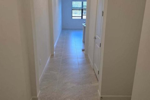 Adosado en venta en Stuart, Florida, 3 dormitorios, 141.03 m2 № 2146572 - foto 2