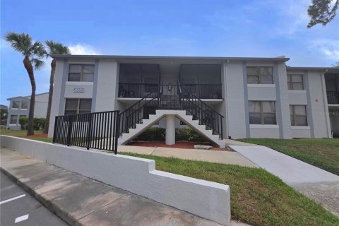 Condo in Clearwater, Florida, 2 bedrooms  № 2266849
