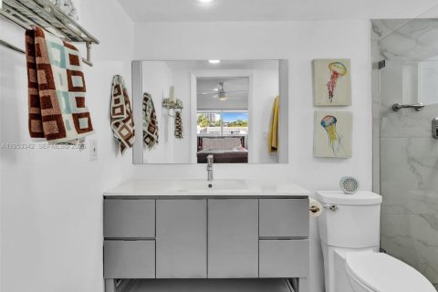 Copropriété à vendre à North Miami Beach, Floride: 2 chambres, 96.8 m2 № 2007767 - photo 23