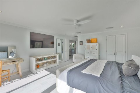 House in Largo, Florida 3 bedrooms, 232.63 sq.m. № 1833177 - photo 26