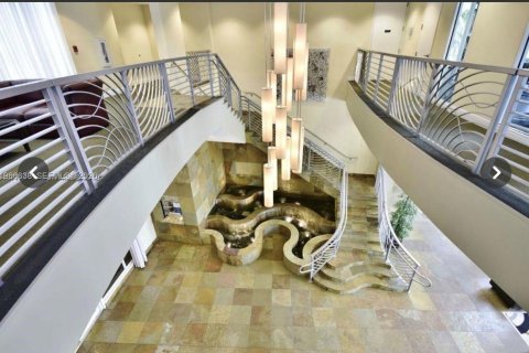 Condominio en alquiler en Hallandale Beach, Florida, 2 dormitorios, 100.43 m2 № 2028256 - foto 15