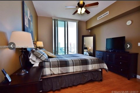 Condominio en alquiler en Hallandale Beach, Florida, 2 dormitorios, 100.43 m2 № 2028256 - foto 7