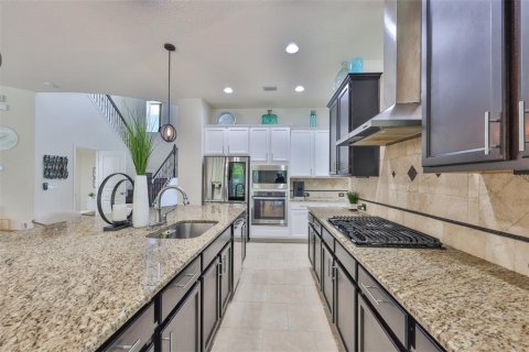 House in Apollo Beach, Florida 4 bedrooms, 300.63 sq.m. № 1883727 - photo 13