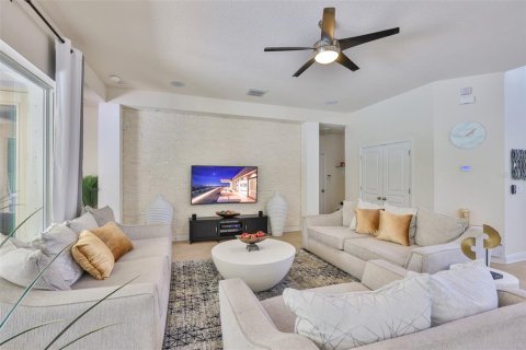 House in Apollo Beach, Florida 4 bedrooms, 300.63 sq.m. № 1883727 - photo 21