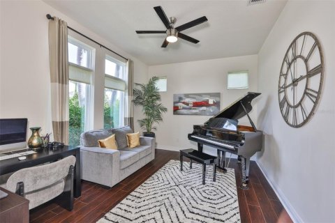 House in Apollo Beach, Florida 4 bedrooms, 300.63 sq.m. № 1883727 - photo 8