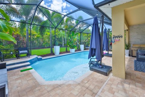 House in Apollo Beach, Florida 4 bedrooms, 300.63 sq.m. № 1883727 - photo 4