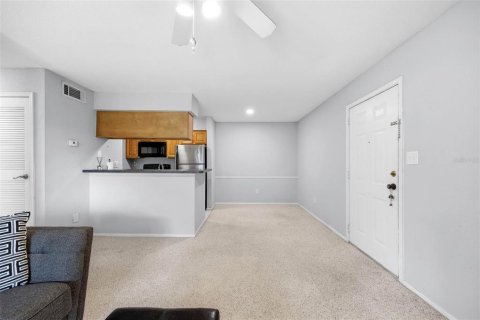 Copropriété à vendre à Saint Petersburg, Floride: 2 chambres, 74.32 m2 № 2094075 - photo 8